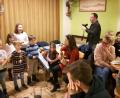 Bild: alr
Der Kinderchor gestaltet die Weihnachtsfeier des Obst- und Gartenbauvereins musikalisch.