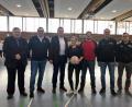 Bild: exb
Manfred Porsch (TSV Kirchenlaibach-Speichersdorf), Ulrich Bertelshofer (SV Seybothenreuth, von links), Tobias Lerner (SV Seybothenreuth), Christian Müller (TSV Kirchenlaibach-Speichersdorf), Stephan Veigl (ASV Haidenaab-Göppmannsbühl), Jana-Lisa Kirsch (Regionalmanagement/Fairtrade-Beauftragte) und Landrat Hermann Hübner (von rechts) freuten sich über das gelungene Turnier.
