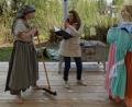 Bild: Norbert GruenerRR
Michelle Kapitány (Mitte) führte bereits 2016 bei "Drei Nüsse für Aschenbrödel" Regie in Bärnau. Mit im Bild Kathrin Wolf (links) und Anna Weiß.