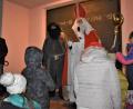 Bild: rgr
Der Nikolaus beschenkt die Kinder in Gmünd.