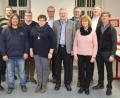 Bild: JOCHEN NEUMANN 
ERBENDORF
In der Mitgliederversammlung wurde der Vorstand des Trägervereins bestätigt. Auf dem Bild: Bürgermeister Hans Donko (links) mit den Mitgliedern und Schulleiterin Hannelore Doleschal (Fünfte von links) und Vorsitzenden Johannes Reger (Fünfter von rechts).