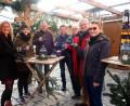 Bild: Hirsch
Die Veranstalter des Weihnachtsmarktes zogen im Gespräch mit dem Oberbürgermeister eine positive Zwischenbilanz.