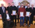 Bild: do
Unser Bild zeigt die geehrten Einzelsportler mit den Verbandsvertretern des BVS-Bezirks, des BLSV und Bürgermeister Albert Nickl (links).