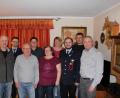 Bild: rdh
Der Jubilar Josef Bäuml im Kreise der Gratulanten (von links): Uwe Franz (Blaskapelle), Albert Hecht (Bulldogfreunde), Philipp Sertl (Feuerwehr), Josef Bäuml mit Frau Roswitha, dahinter Alois Sladky (OWV), daneben Martha Jung (Flurbereinigung), Tobias Schwamberger (Feuerwehr), Wolfgang Schüßler (Bulldogfreunde) und Bernd Schwamberger (OWV).