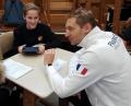 Bild: exb
Beim Interview (von links): Julia Nerb, Tizian Hammer und Frankreichs Nationaltrainer Olivier Audabram.