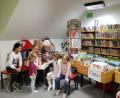 Bild: gi
Märchentante Luzia Guttenberger erfreute die Kinder mit Geschichten vom Nikolaus und Weihnachten.