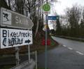 Bild: kgg
Das Ende der Skianlage Schloppach (im Bild der Wegweiser an der Abzweigung in Hundsbach) in der bisherigen Form ist besiegelt. Die Veränderung war auch in der Dezember-Sitzung des Stadtrats ein Thema.