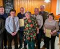 Bild: nza
Die Chorgemeinschaft Krummennaab/Thumsenreuth ehrt langjährige Mitglieder.
Von links: Franz Fichtner (70 Jahre), Chorleiter Helmut Wolf, Vorsitzender Dr. Wolfgang Witt, Bernd Wagner (50 Jahre), Betty Meyer (60 Jahre), Kurt Grünbauer (60 Jahre), 2. Vorsitzender Georg Bauer, Christine Heinl (60 Jahre)