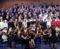 Bild: Wolfgang Steinbacher
Das Weihnachtskonzert des Erasmus-Gymnasiums im ACC ist ganz unter dem Motto der 40-jährigen deutsch-französischen Austausch-Freundschaft gestanden.