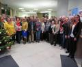 Bild: adj
Mit 8800 Euro werden 25 Vereine und Organisationen von der Filiale der Raiffeisenbank New-Voh beschenkt.