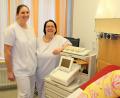 Bild: m
Julia Witt (links) und Marlene Groschopp arbeiten als Hebammen im Klinikum Weiden.