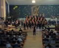 Bild: adj
Der gemischte Chor der katholischen Pfarrei Altenstadt unter der Leitung von Marina Gmeiner, die Klarinettenmusi Neustadt(links) und das Ensemble Cantabile (rechts) erfreuten die vielen Besucher in der Pfarrkirche.