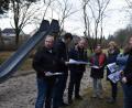 Bild: nag
Die CSU will den Spielplatz beim Bürgerwald aufwerten (von links): Matthias Rackwitz, Michael Reindl, CSU-Ortsvorsitzender Marcus Eichenmüller, Monika Epp, Lissy Kraus, Manuela Fronhofer und Thomas Hottner.
