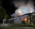 Bild: za
Eine Scheune in Rothenstadt wurde bei einer Brandserie stark beschädigt. Der Brandgeruch war kilometerweit wahrnehmbar.