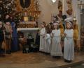 Bild: dob
Auch in der Waldauer Benefiziumskirche eilen die Kinder zur Krippe, um das Jesuskind zu bestaunen.