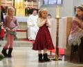Bild: wrm
"Erst wenn wir mit dem Herzen sehen, wird für uns Weihnacht." -Das verkündet die kleine Dame am Ende des Krippenspiels.