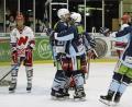 Bild: gb
Am Freitag treten die Blue Devils beim Tabellenzweiten Deggendorfer SC an. Gegen die Niederbayern holten die Weidener in dieser Saison bereits vier Punkte: In Deggendorf gab es ein 4:3 und zu Hause (Szene) ein 4:5 nach Verlängerung.
