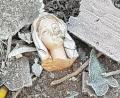 Bild: Agnes Frank
Die Muttergottesgrotte in Waldmünchen war massiv gebaut - nach der Detonation mit illegalen Böllern ist sie dennoch völlig zerstört.