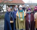 Bild: grm
In mehreren Gruppen zogen die Sternsinger in der Pfarrei Michldorf von Haus zu Haus und baten um eine Spende für notleidende Kinder in der Welt.