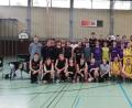 Bild: exb
Mehr als 50 Hobbybasketballer treffen sich beim Neujahrsturnier der DJK Neustadt/WN. Die Teams, darunter die neugegründete vierte Herrenmannschaft der DJK, liefern einen unterhaltsamen Vorgeschmack auf die zum Ende diesen Jahres geplante „Oberpfälzer Hobbyliga“.