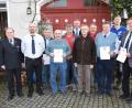 Bild: wku
Mit Ehrungen werden besondere Verdienste und langjährige Treue honoriert (von links): Kreisvorsitzender Horst Embacher, Vorsitzender Stefan Vogl, Hermann Pirner, Alois Vogl, Georg Herbst, Reinhold Koch, Hermann Hering, Wolfgang Pscherer, Erwin Graf, Jürgen Hagerer und Bürgermeister Hans Koch.
