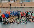 Bild: Backes, Klaus [bkg]
Die Teilnehmer am Volleyball-Turnier in Kümmersbruck.