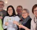 Bild: exb
Anni Weber (Dritte von links) und Gerda Stollner (rechts daneben) haben ein Museum für den evangelischen Missionar Johann Flierl eingerichtet. Dieses Engagement würdigte Dekanatsmissionsbeauftragte Brigitte Lang (rechts) mit einem Empfang in Wackersdorf.