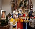 Bild: exb/Josef Stock
Die Wurzer Ministranten ziehen als Sternsinger durch den Ort und sammeln Geld.