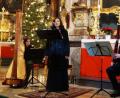 Bild: weu
Veronika Miller-Wabra (Harfe), Roland Polzer (Fagott) und Sopranistin Dagmar Spannbauer begeisterten die Musikfreunde in der Stadtpfarrkirche mit Weihnachtsgesang und Instrumentalmusik.