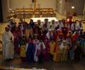Bild: e
Sie können stolz auf ihr Ergebnis sein: Die Kümmersbrucker Sternsinger erhielten an den vier Tagen, an denen sie auch in Penkhof, Lengenfeld, Moos und Köfering unterwegs waren, mehr als 12.000 Euro.