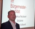 Bild: br
Der 50-jährige Diplom-Volkswirt Markus Neubauer bewirbt sich für die Speichersdorfer Sozialdemokraten bei der Kommunalwahl am Sonntag, 15. März um das Bürgermeisteramt. Seine Nominierung war von einem leicht holprigen Start begleitet.