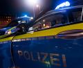 Symbolbild: Monika Skolimowska
Erst als ein zweiter Streifenwagen hinzukommt, gelingt es, den Flüchtigen zu stoppen.