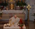 Bild: dob
Pfarrer Gerhard Schmidt feierte mit den Gläubigen zum Kirchenpatrozinium in der noch weihnachtlich geschmückten St. Erhard Kirche einen Festgottesdienst.