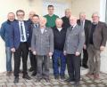 Bild: ral
Das bewährte Führungsteam der SuKK Guteneck-Pischdorf mit Vorsitzendem Erich Ritz ((Dritter von rechts) steht weiter an der Spitze. Geehrt wurde Hermann Hartinger (Fünfter von links), der seit über 40 Jahren die Fahne des Vereins trägt.