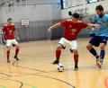 Bild: gb
Die SG Fuchsmühl und die (SG) SV Mitterteich II/SV Steinmühle I (rote Trikots, Szene aus der Zwischenrundenpartie gegen Konnersreuth) vertreten das Stiftland bei der Endrunde der Futsal-Kreismeisterschaft in Hof.