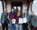 Bild: soj
Bild zeigt die Geehrten:
v.li. Vorsitzender Reinhold Schraml, Roland Bauer, Maria Bauer, Sebastian Bauer, stellvertretender Vorsitzender Josef Bauer senior