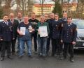 Bild: exb
Treue Mitglieder der Feuerwehr Ottengrün sind bei der Jahreshauptversammlung ausgezeichnet worden. Von links Kommandant Norbert Scharnagl, Bürgermeister Klaus Meyer, Sascha Schenkl, Klaus Schenkl, Markus Betzl, Hubert Dietl, Thomas Fellner, Alexander Fellner, Zweiter Kommandant Martin Dietl, Jürgen Braun und Vorsitzender Florian Dietl.