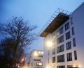 Bild: Gabi Schönberger
Der neue Hubschrauber-Landeplatz auf dem Dach eines neuen Kliniken-Gebäudes. Landen bei der Kliniken AG können auch die Krankenhaus-Träger mit der Umwandlung eines Fünf-Millionen-Euro-Kredits.