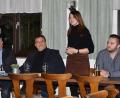 Bild: fjo
Nicole Hoch wirbt mit den Markträten Ewald Zetzl und Josef Kleber (von links) um Sitze im neuen Waidhauser Marktrat, für den auch Maria Reichenberger-Hösl (stehend) und Dominik Zintl auf der CSU-Liste kandidieren.