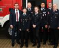 Bild: tkr
Bei der Feuerwehr Teunz sind (vorne) Florian Brandstätter und Emilia Schlosser zu neuen Jugendbeauftragten gewählt worden. Als Kommandanten sind Andreas Brandstätter (Dritter von rechts) und Berthold Eckl dahinter (Dritter von links) bestätigt worden. Zur Wahl gratulierten Bürgermeister Norbert Eckl (links), Kreisbrandinspektor Richard Fleck (rechts) und Kreisbrandmeister Christian Weinfurtner.