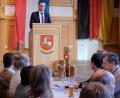 Bild: u
„Hirschau nachhaltig weiterentwickeln!“ Unter diesem Motto stand die Rede von Bürgermeister Hermann Falk (am Rednerpult) beim 36. Dreikönigsfrühschoppen der CSU.