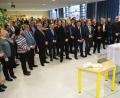 Bild: do
Der traditionelle Neujahrsempfang der CSU Eschenbach ist seit über 40 Jahren ein Treffen, dass in lockerer Runde zu vertrauensbildenden Gesprächen anregt. CSU-Ortsvorsitzende Dr. Sabine Schultes (rechts) begrüßt die vielen Gäste aus der gesamten Region.