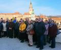 Bild: exb
Vor der historischen Kulisse von Krummau stellen sich die Teilnehmer zum Gruppenfoto.