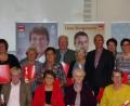 Bild: u
Die zahlreichen Ehrengäste gratulieren beim Festabend zum 100-Jährigen des Schnaittenbacher SPD-Ortsvereins den Jubilaren (vorn, von links): stellvertretende Landrätin Brigitte Bachmann, Bundestagsabgeordnete Marianne Schieder, Erwin Rossel, Helga Färber, Sieglinde Kohl, Bärbel Grützner, Gerald Dagner und Günter Hirmer; hinten (von links): Europaabgeordneter Ismail Ertug, Ortsvorsitzender Daniel Hutzler, Zweiter Bürgermeister Uwe Bergmann, Ex-Abgeordneter Reinhold Strobl, Rudolf Bergmann, Landratskandidat Michael Rischke, Roswitha Kopera, Gabi Gebhardt, Marianne Hartmann, Sepp Lang, Ute Strobl, Georg Dobmeier, Anneliese Sandner, Inge Daller, Rainer Sandner, Gerhard Wächter, Heinz Gebhardt., Herbert Götz, Bezirksrat Richard Gaßner und Hans Heldmann.