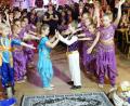 Bild: ohr
Zum Motto „Eine Reise um die Welt“ setzen die Showgirls der Kindergarde in ihren bezaubernden Kostümen das orientalische Märchen „Aladin“ fantasievoll, anmutig und liebreizend ins Szene.