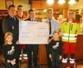 Bild: ü
Spende der Feuerwehr an ihre "First-Responder"-Gruppe.