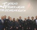 Bild: Johannes Werner/exb
Bei der Versammlung der Jugendfeuerwehr wurde die bewährte Führung bestätigt. Im Bild (von links) Bürgermeister Franz Stahl, Stellvertretender Vorsitzender Rainer Burkhard, Vorsitzender Markus Mayer, Kassenprüfer Sebastian Reimann und Julia Bäuml, stellvertretende Jugendsprecherin Nina Häring, Jugendsprecher Paul Kasseckert, Kommandant Matthias Haulena, stellvertretender Kommandant Thomas Sladky, Jugendwart Sebastian Wiedemann sowie Huberth Rosner, Sport- und Jugendbeauftragter der Stadt.