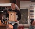 Bild: wwl
Versteigerer Dominik Lehmeier bringt mit launigen Sprüchen alle Preise an den Mann beziehungsweise die Frau.