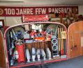 Bild: bö
Der 1960 gebaute Löschanhänger der Freiwilligen Feuerwehr Ransbach ist immer noch gut in Schuss und bleibt in der Gemeinde.. Er wird künftig in der Ortschaft Berghausen zu finden sein. Die Ransbacher bekommen das Tragkraftspritzenfahrzeug der Freiwilligen Feuerwehr Mendorferbuch-Egelsheim.