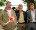Bild: Tobias Hase/dpa
Die Schauspieler Joseph Hannesschläger (als Korbinian Hofer), Max Müller (als Michael Mohr) und Igor Jeftic (als Sven Hansen) stehen 2009 bei einem Fototermin bei den Dreharbeiten der TV-Serie "Rosenheim-Cops" nebeneinander.